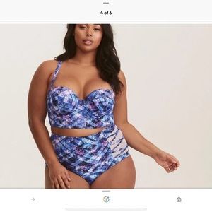 Torrid push up underwire bikini swimsuit size 2 galaxy